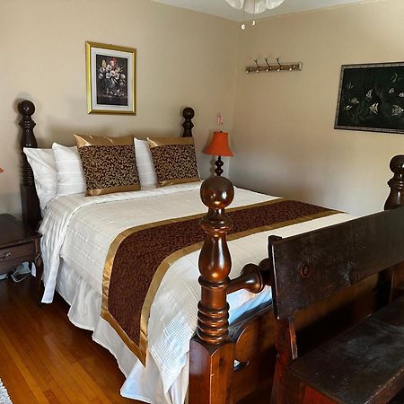 Blue Gables Bed&Breakfast Niagara Falls Extérieur photo