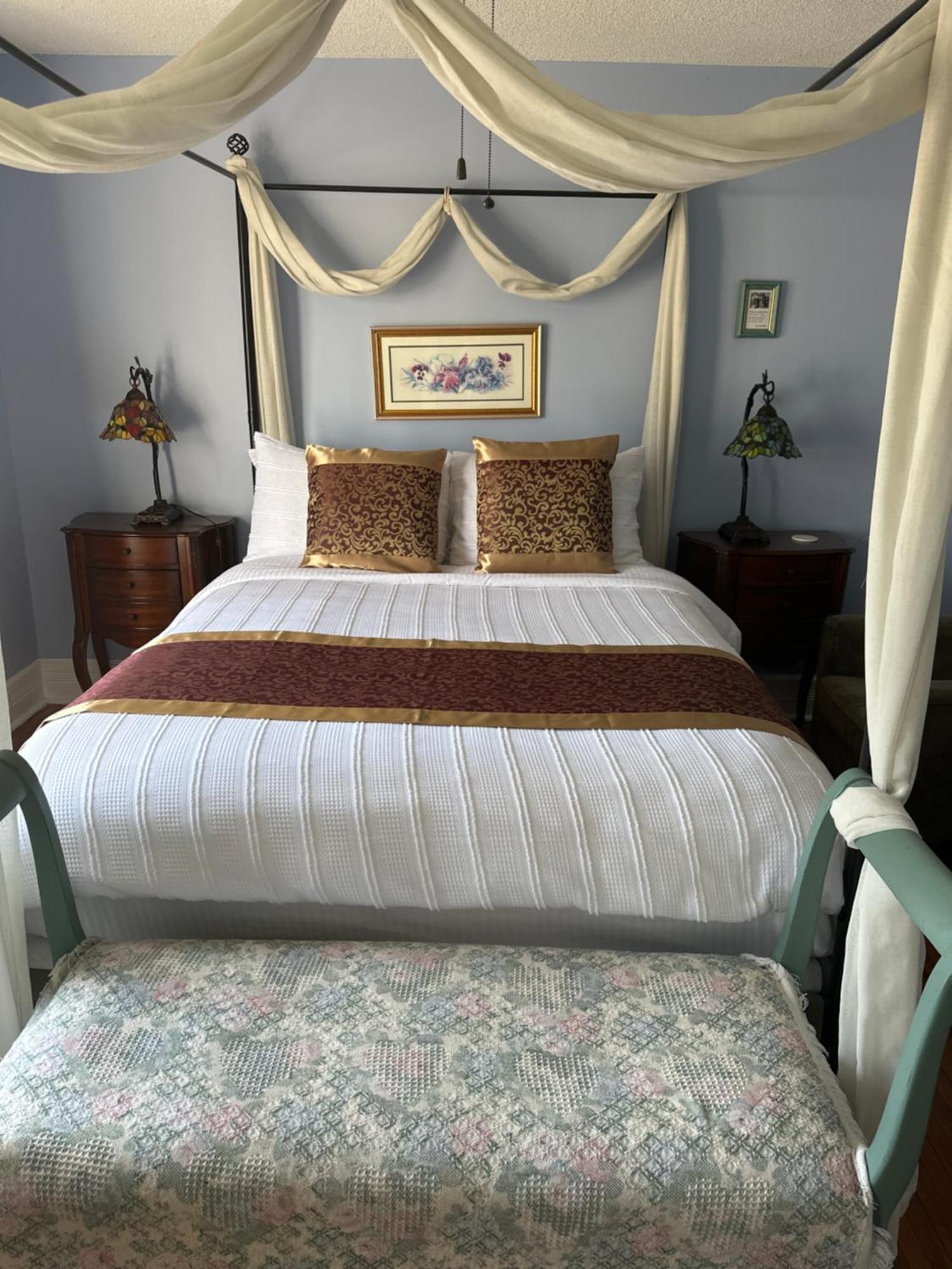 Blue Gables Bed&Breakfast Niagara Falls Extérieur photo