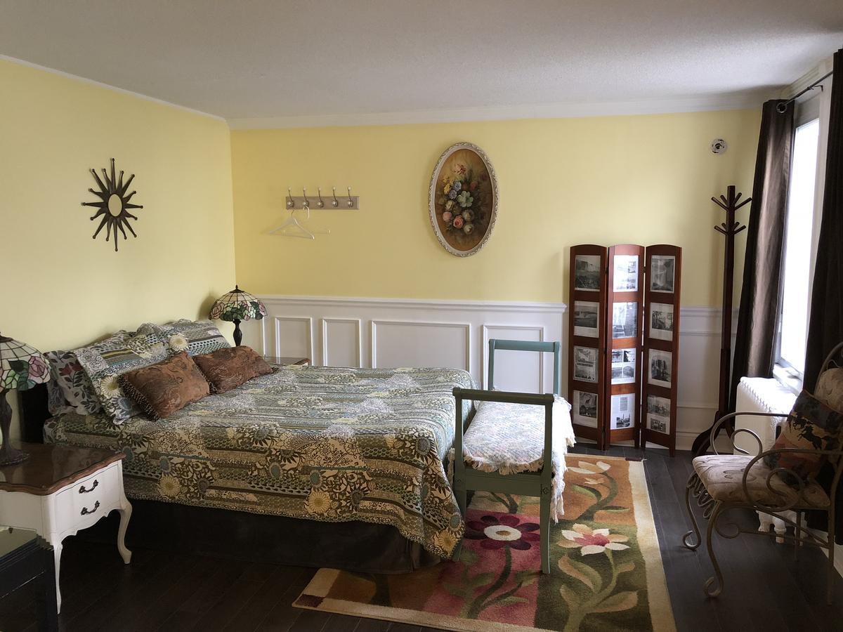 Blue Gables Bed&Breakfast Niagara Falls Extérieur photo