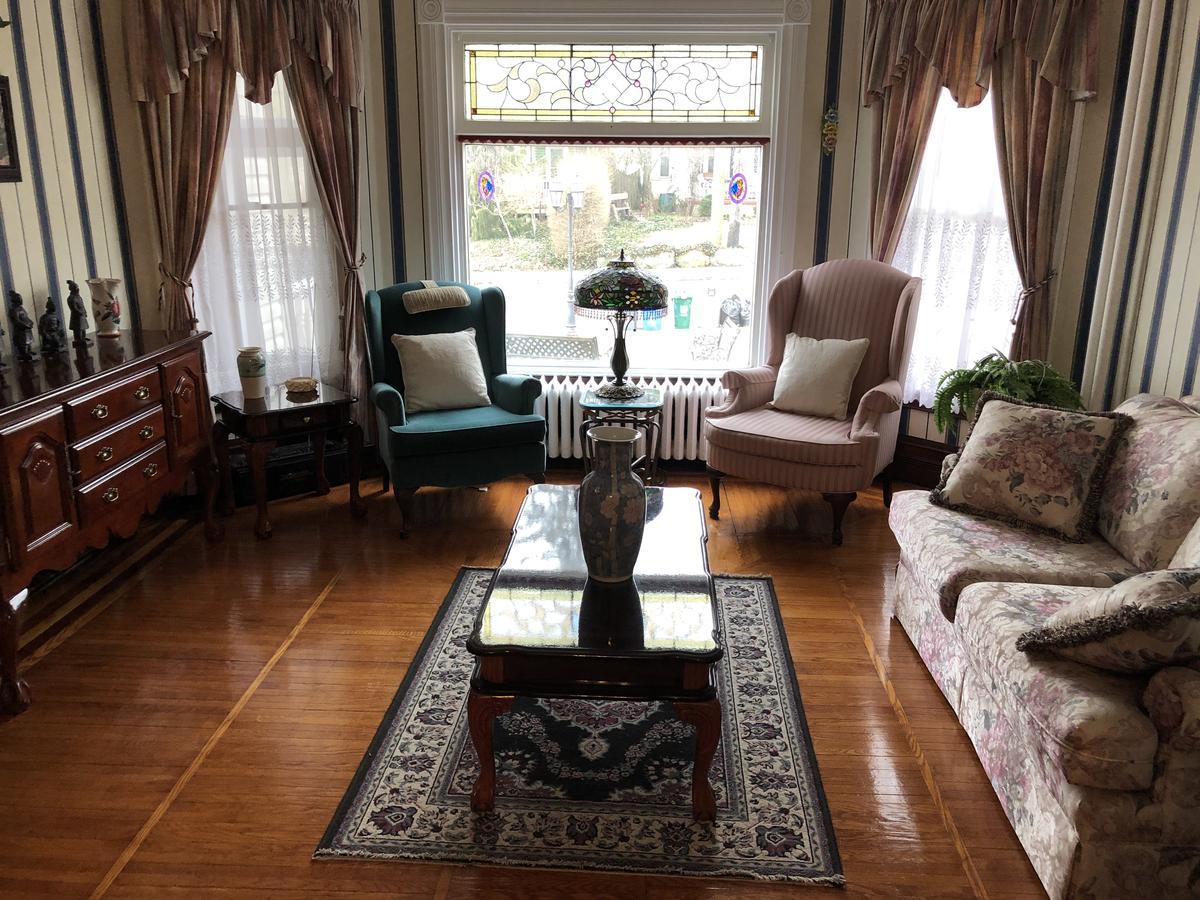 Blue Gables Bed&Breakfast Niagara Falls Extérieur photo