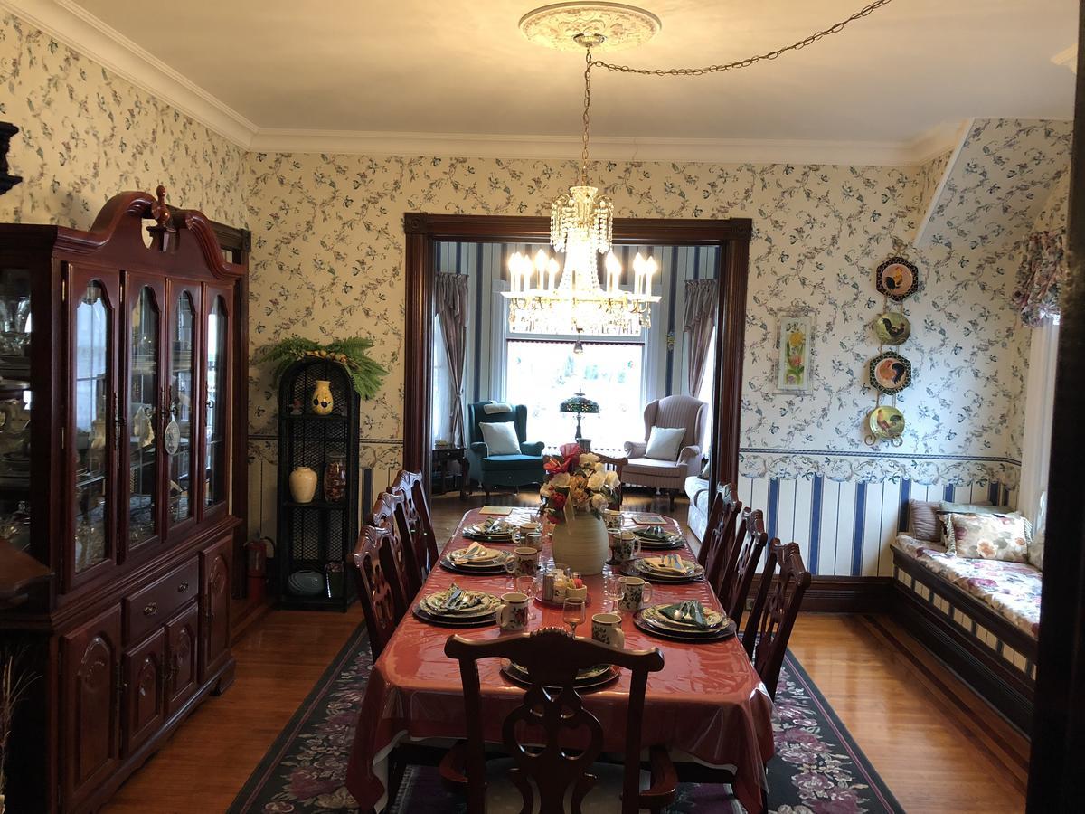 Blue Gables Bed&Breakfast Niagara Falls Extérieur photo